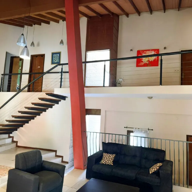 VENDO CASA DE AUTOR 4 DORMITORIOS EN SANTA LIBRADA ASUNCIÓN — foto 2