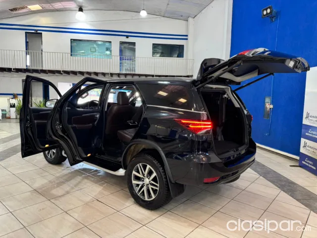 Toyota Fortuner 2021 — foto 3