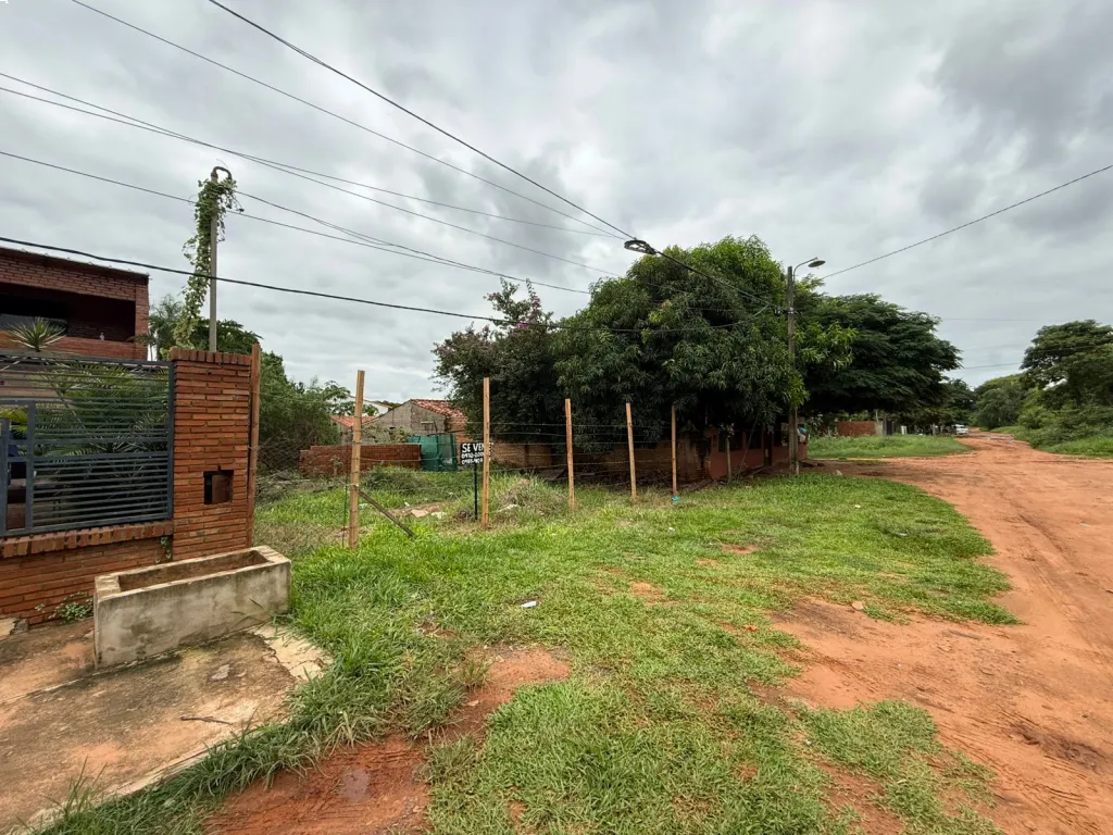 Vendo terreno en zona Ykua Karanday Luque — foto 2