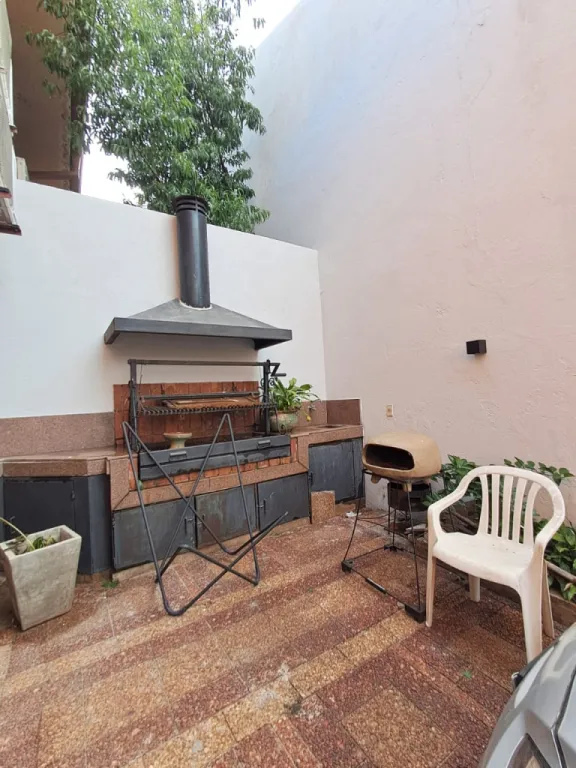 Alquiler duplex en esquina de 3 dormitorios, zona Casa Rica Los Laureles. Para vivienda u — photo 3