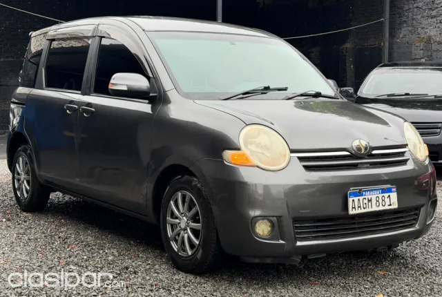 Toyota Sienta 2007 - foto 2