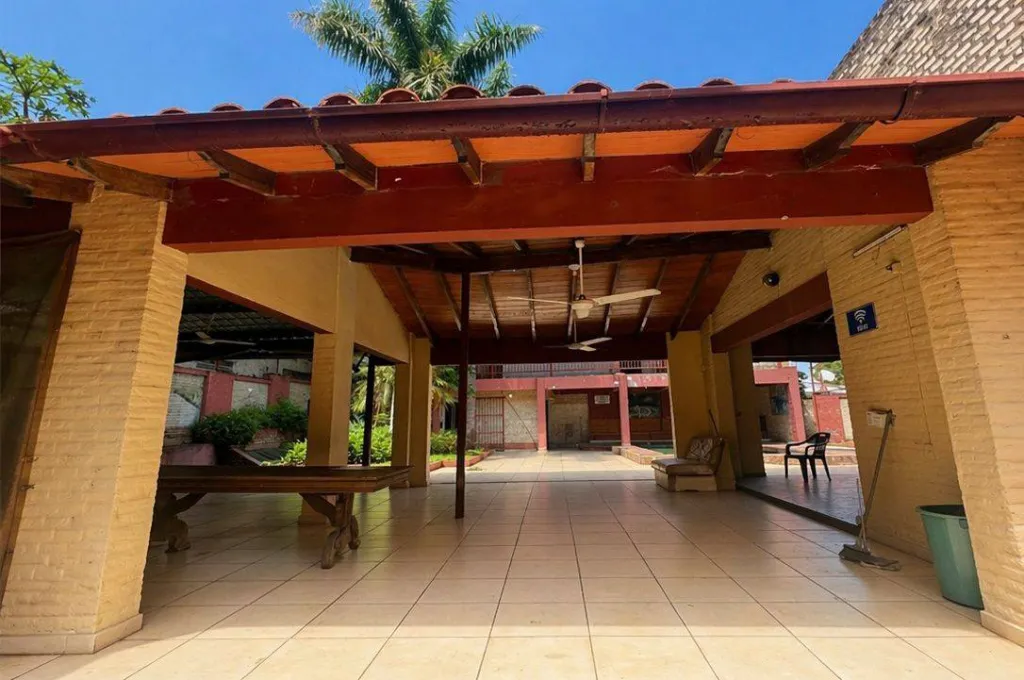 VENDO 2 TERRENOS CON EDIFICACIÓN EN VALLE APUA LAMBARE — foto 3