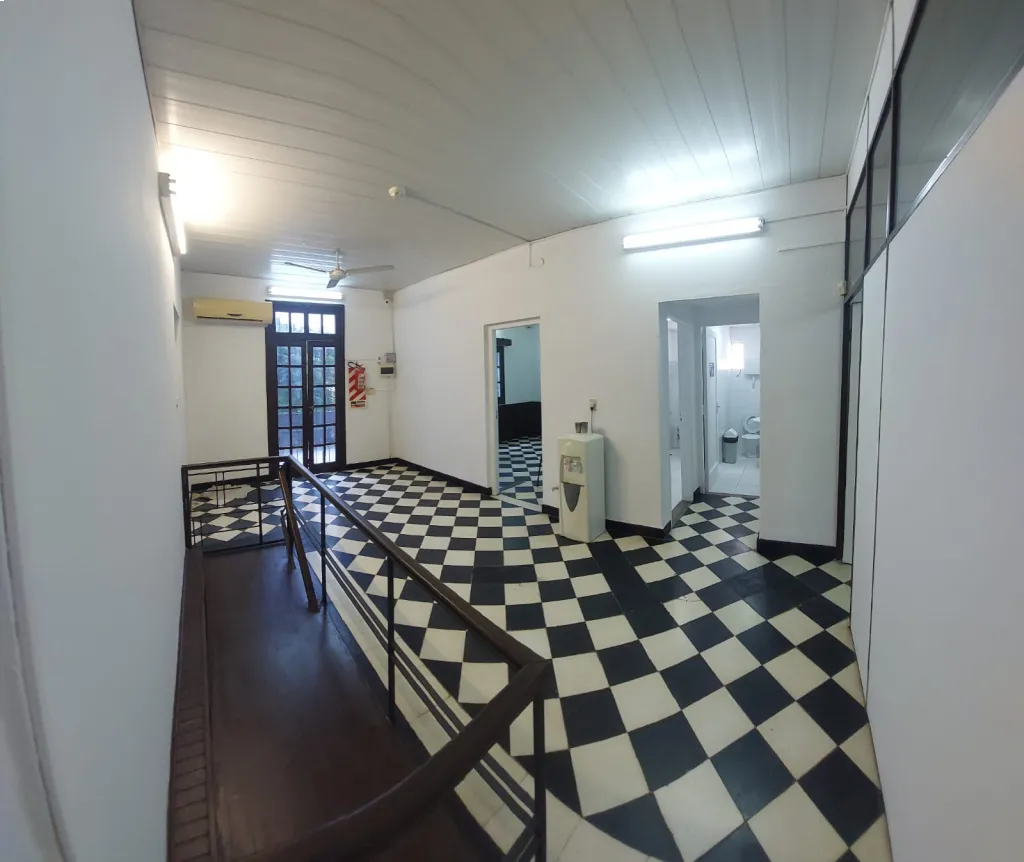 ALQUILO AMPLIA CASA EN CIUDAD NUEVA ASUNCION IDEAL PARA OFICINAS — foto 2