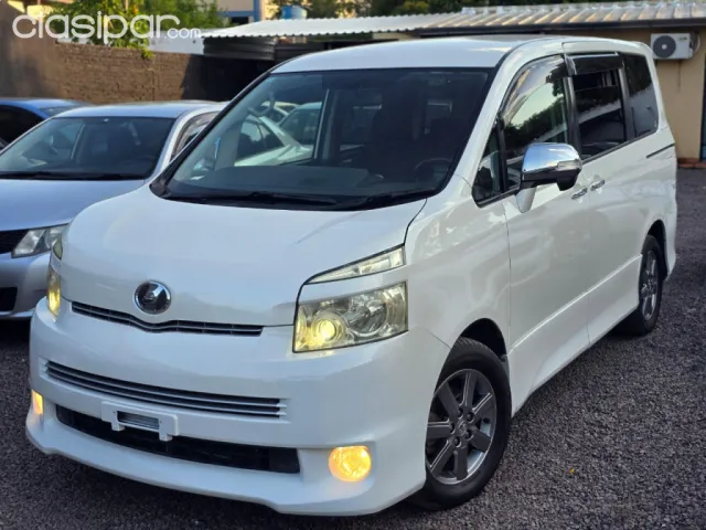 Toyota Voxy 2009 — foto 5