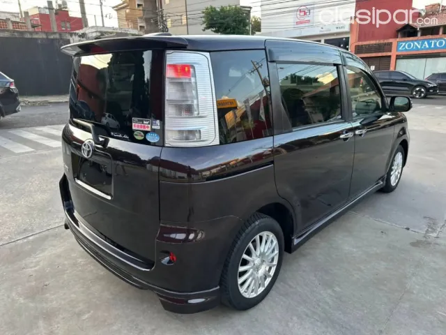Toyota Sienta 2012 — foto 7