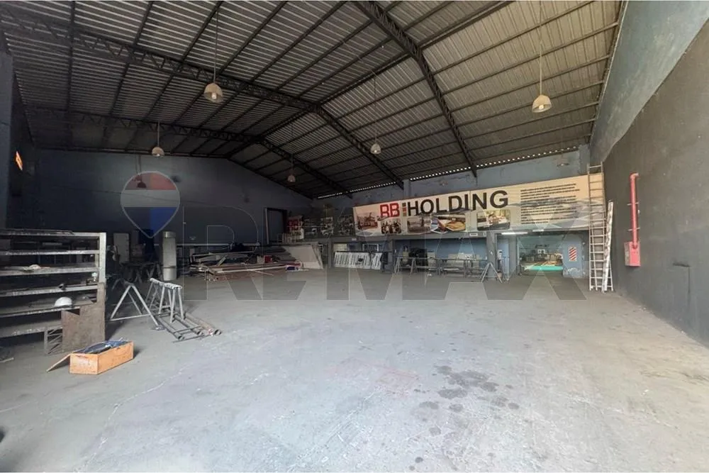 VENDO PROPIEDAD COMERCIAL E INDUSTRIAL EN LIMPIO — photo 3