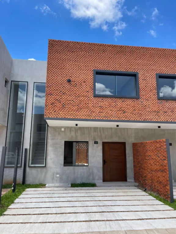 Alquilo Duplex en Fernando de la Mora Zona Laguna Grande — foto 3
