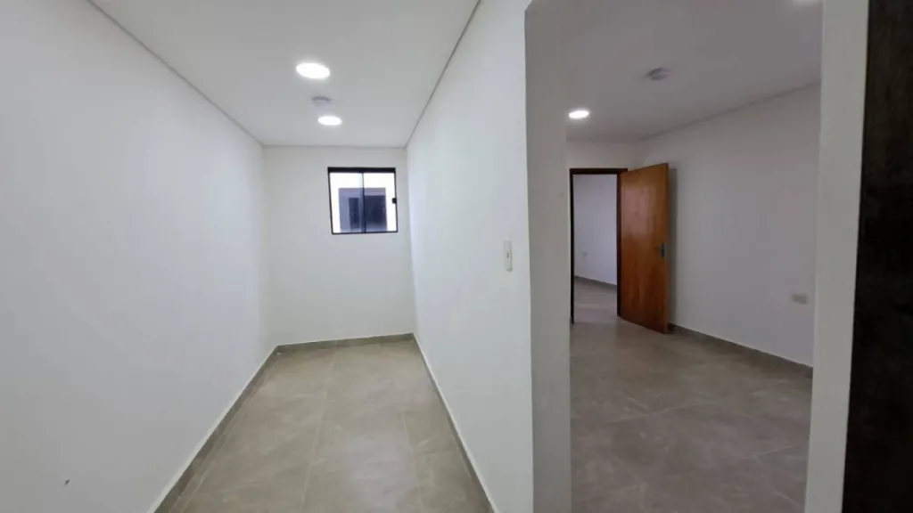 En Venta Duplex en Zona Yacht de Lambare ID 48307 — foto 2