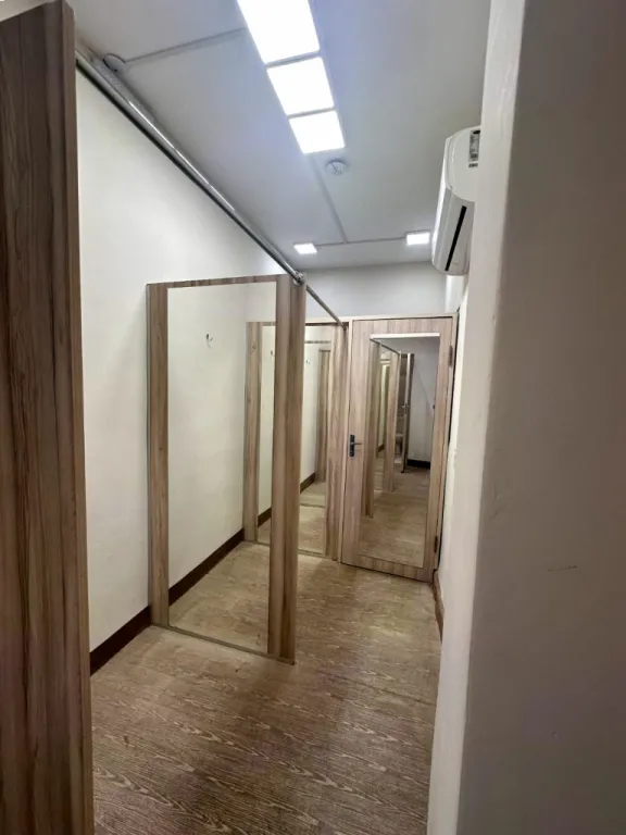 Alquilo Salón Comercial en Asunción - Herrera — Foto 3