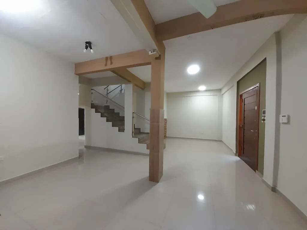 VENDO CASA EN LAMBARÉ ZONA SUPERMERCADO EL PUEBLO‼ — foto 2