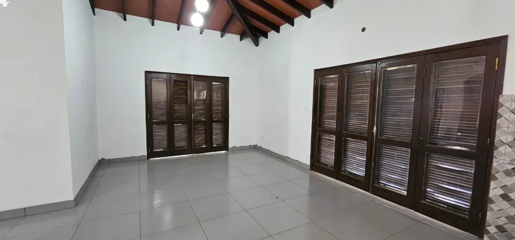 VENDO O ALQUILO HERMOSA CASA CON PISCINA EN VILLA ELISA. — photo 3