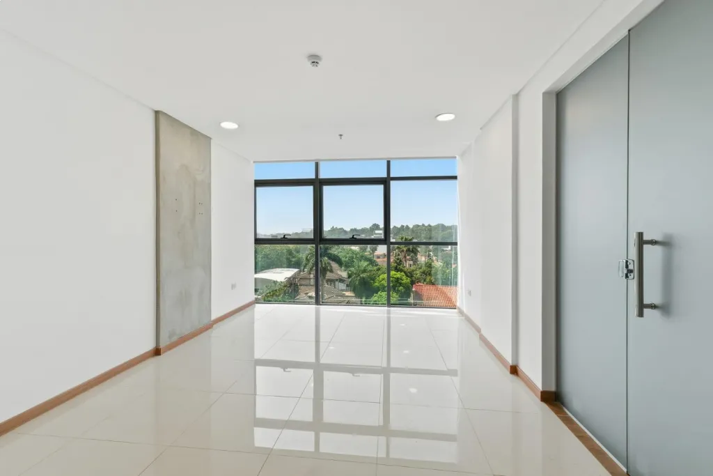 Vendo oficina en oferta, edificio Trading Park — foto 3