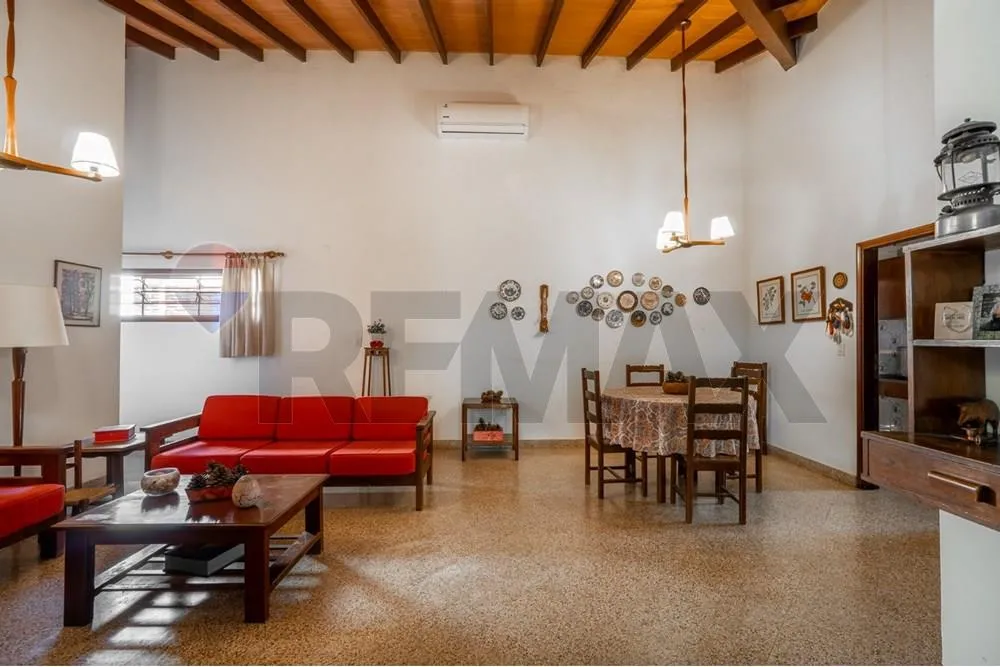 En Venta - Casa - Nazareth, Asunción, Paraguay — foto 2