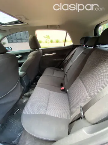 Toyota Auris 2011 — foto 7