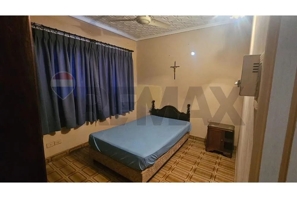 VENDO AMPLIA CASA EN EL BARRIO NAZARETH — foto 3