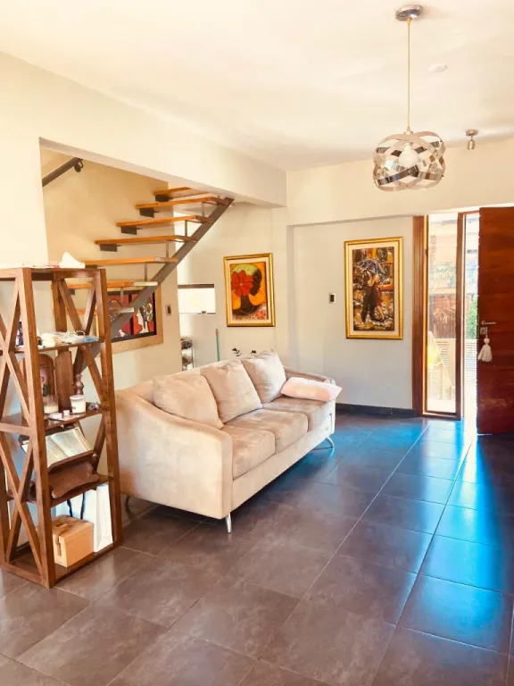 En alquiler Duplex de 3 Habitaciones en Los Laureles - Asunción — foto 2