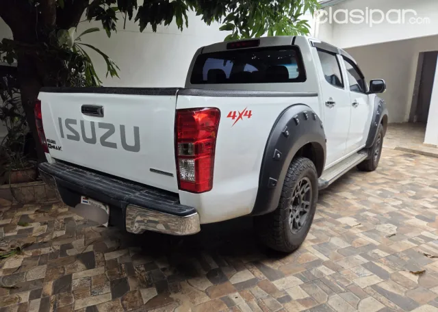 Isuzu Dmax 2015 — foto 4