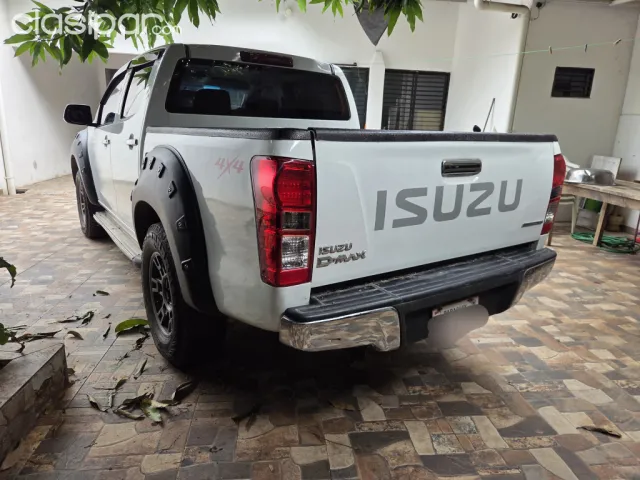 Isuzu Dmax 2015 — foto 5