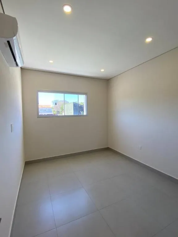 Dúplex en Venta o Alquiler – Zona Plaza Madero, Luque — foto 2