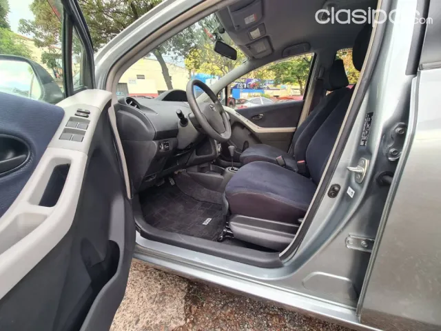 Toyota Vitz 2006 - foto 8