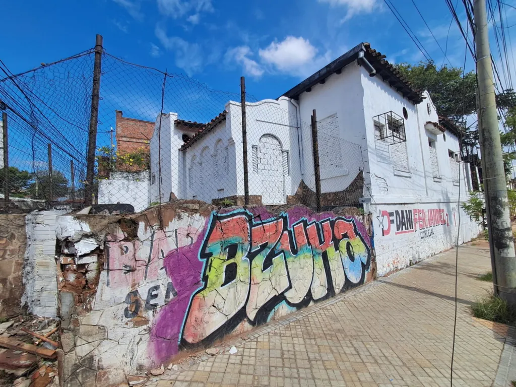 INVERSIÓN!!! VENDO INMUEBLE SOBRE AVDA ESPAÑA Y ESTADOS UNIDOS ASUNCION — foto 3