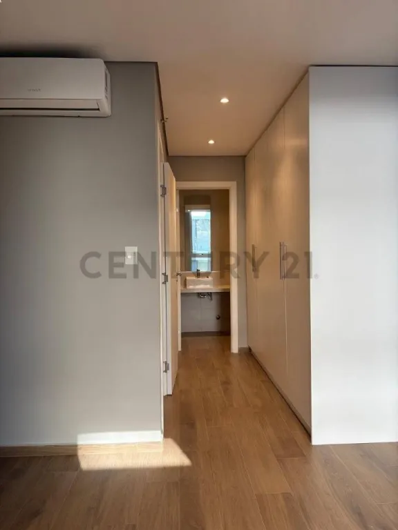 ALQUILO DEPARTAMENTO A ESTRENAR DE 3 DORMITORIOS EN SUITE — foto 2