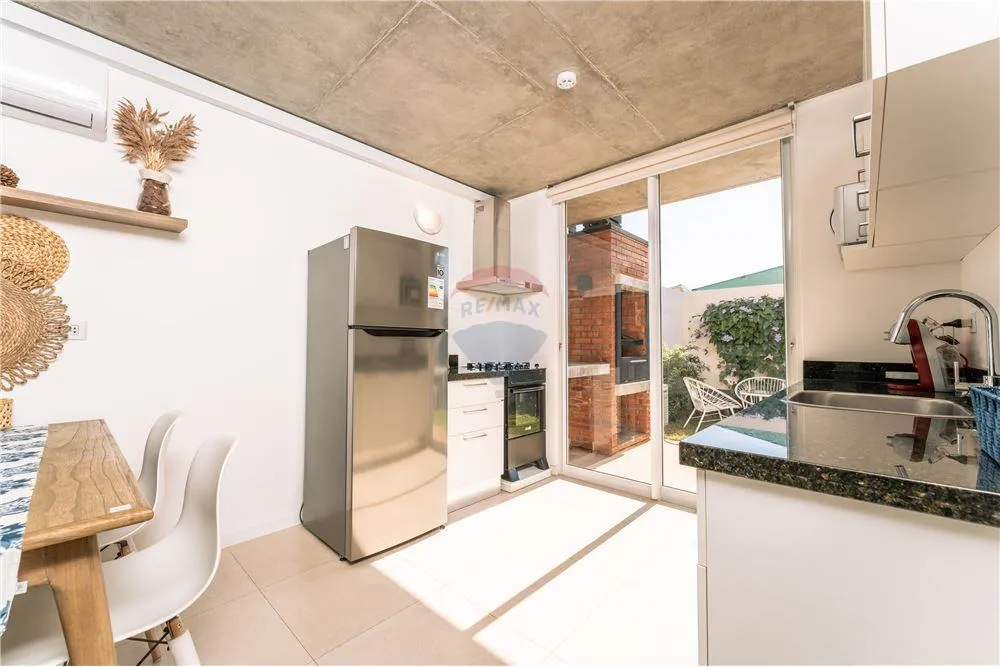 En Venta - Duplex - Luque, Central, Paraguay — foto 3