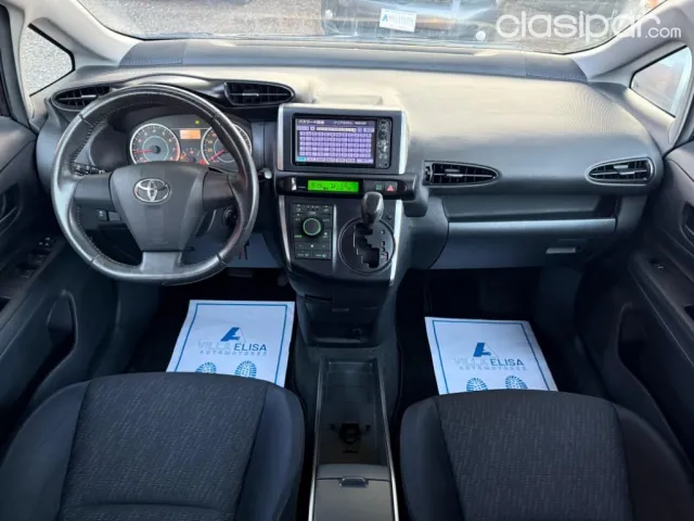 Toyota Wish 2011 — foto 3