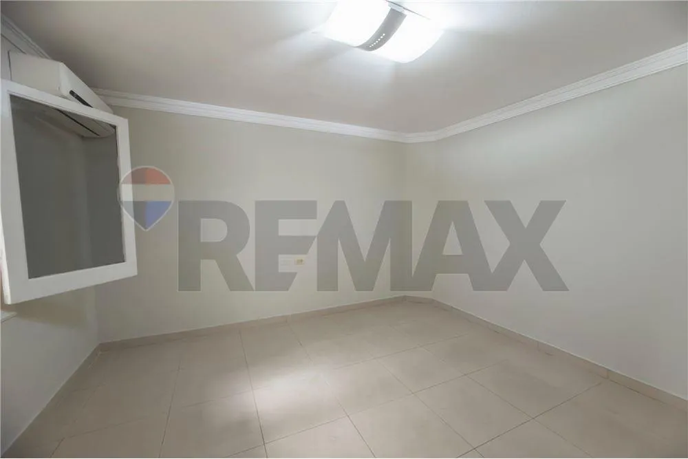 VENDO DUPLEX EN CARMELITAS ZONA BANCO CENTRAL — foto 2