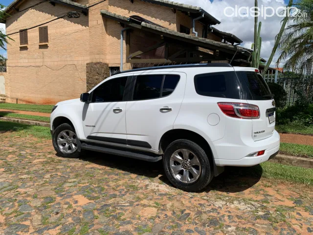 Chevrolet Trailblazer 2023 — foto 3