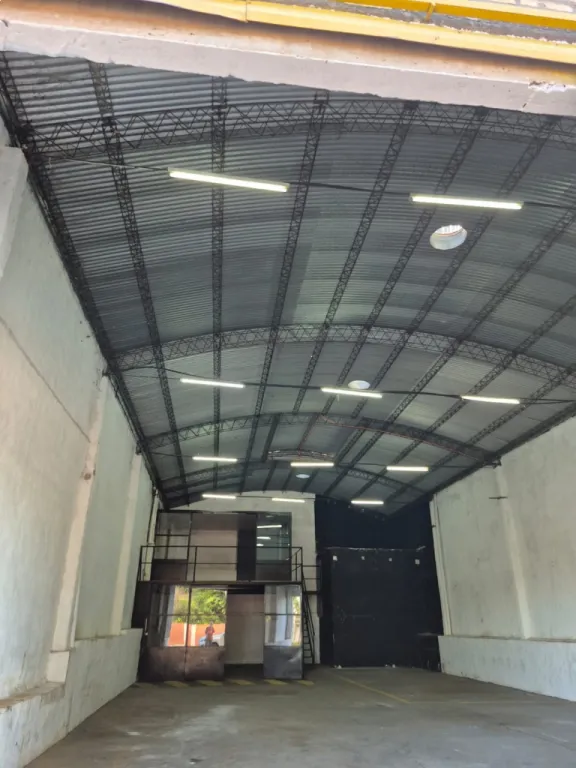 Alquilo tinglado de 209 m² — photo 2