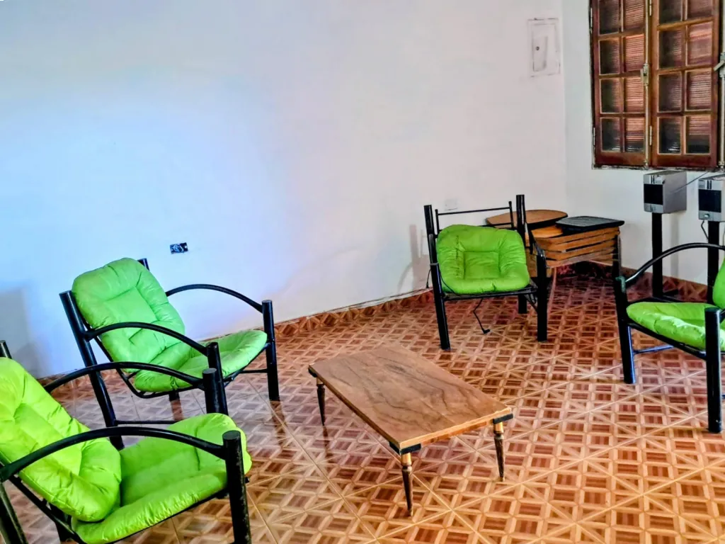 Vendo amplia casa en San Lorenzo a cuadras del centro zona Calleí, barrio Santa María — foto 3