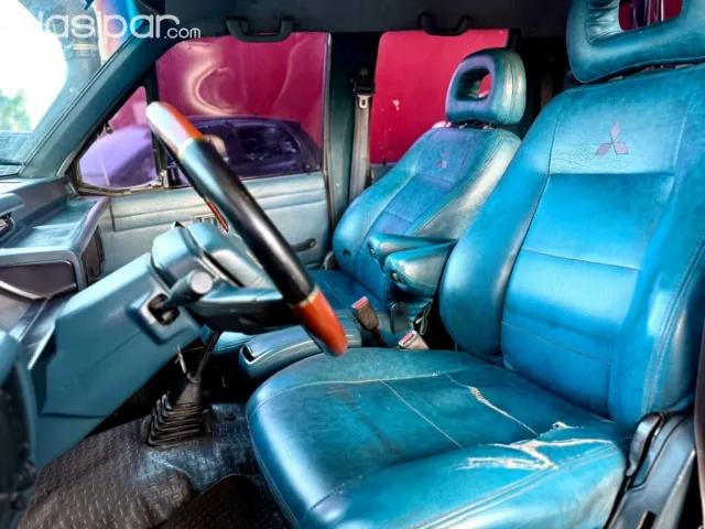 Mitsubishi L 200 1992 — foto 4