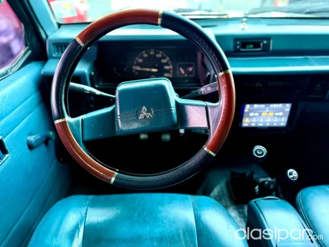 Mitsubishi L 200 1992 — foto 6