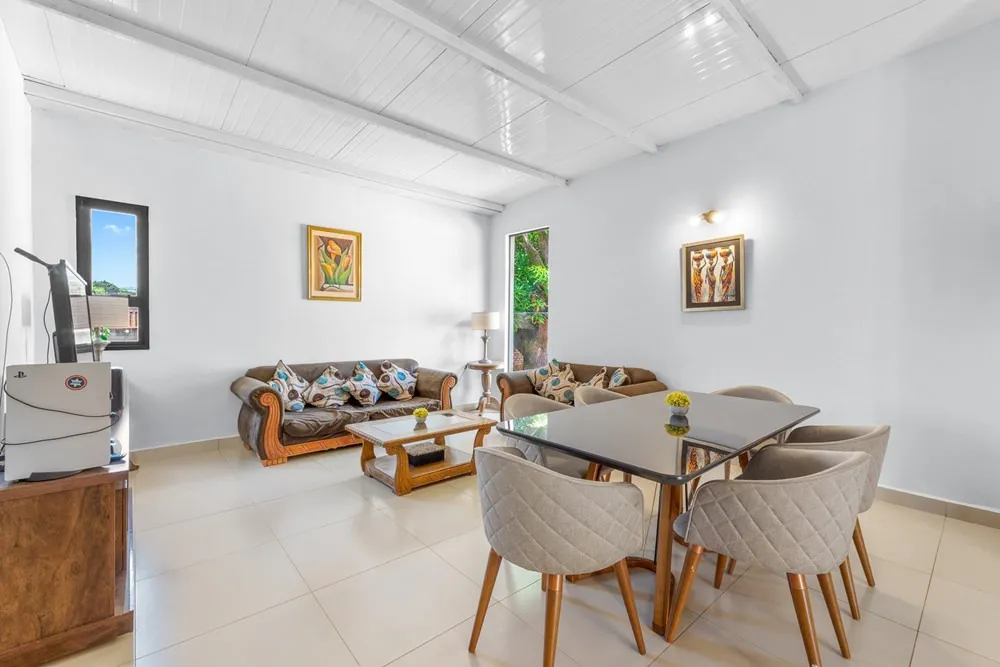 VENDO CASA EN LAMBARÉ BARRIO SAN ROQUE!! — foto 3
