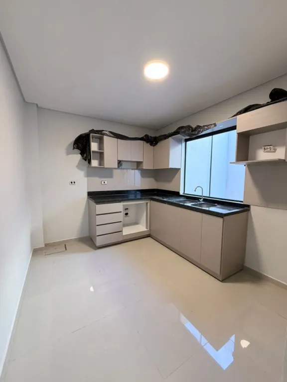EN VENTA! DUPLEX EN LAMBARÉ -ZONA SUPERSEIS — foto 2