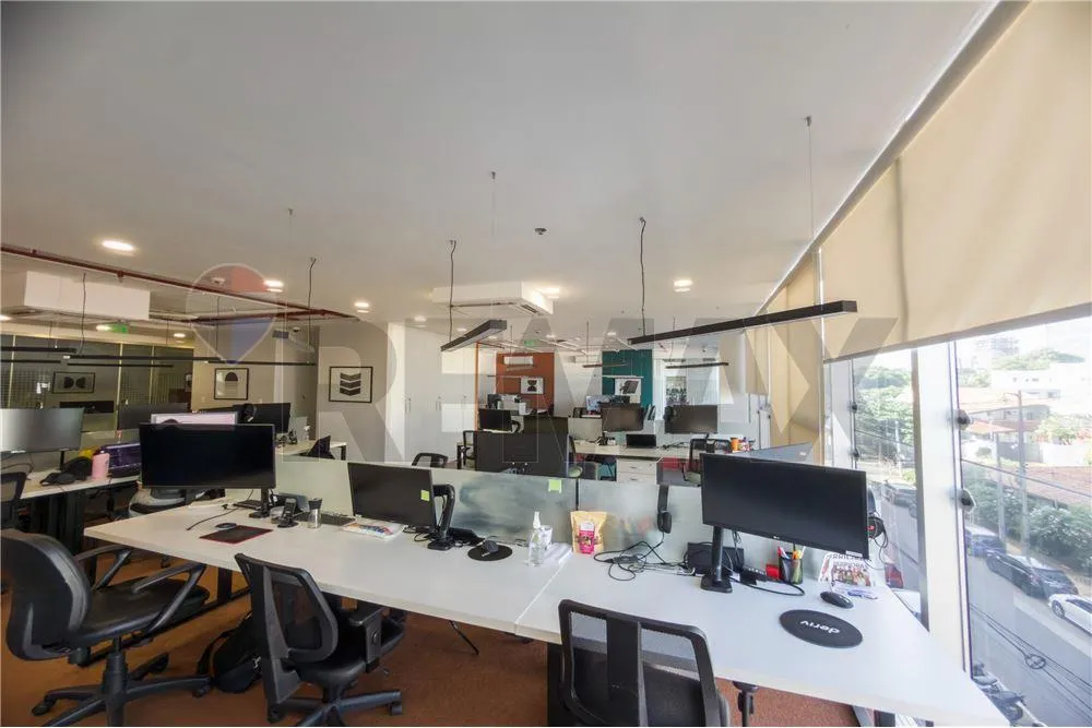 VENDO OFICINA EN VILLA MORRA CON RENTA ACTIVA A LARGO PLAZO — foto 2