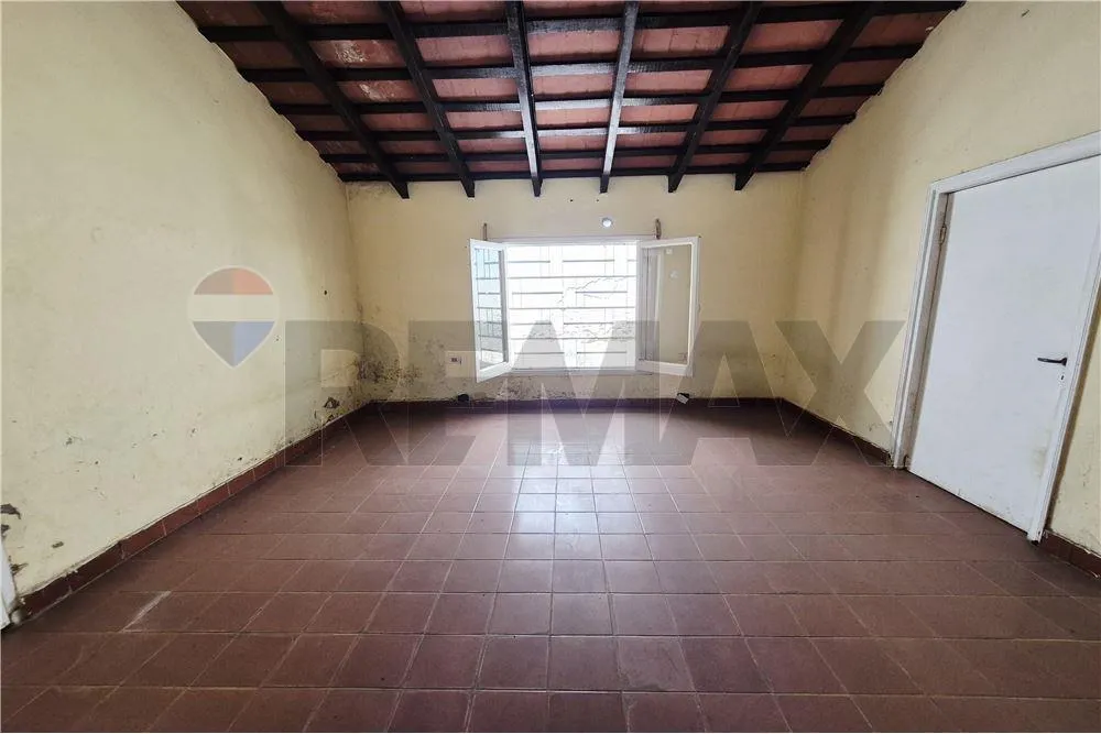 VENDO TERRENO CON CASA A REFACCIONAR EN HIPODROMO — foto 3