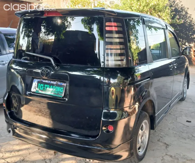 Toyota Sienta 2004 — foto 2