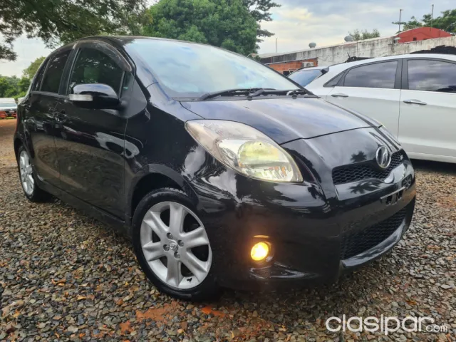 Toyota Vitz 2009 — foto 2
