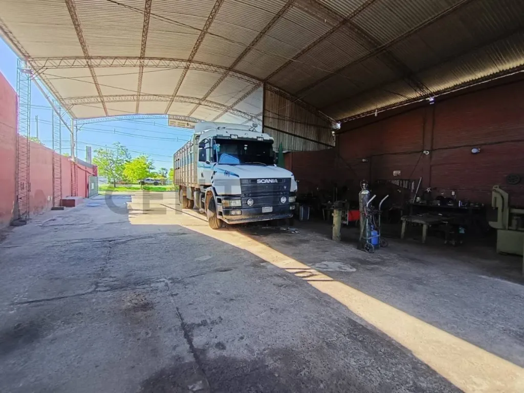 Propiedad Industrial Estratégica en Villa Hayes: Fábrica y Terreno en Venta — foto 2