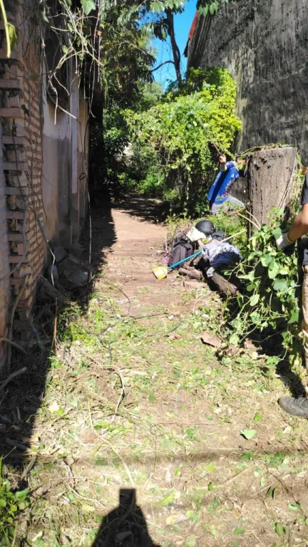 En venta terreno con construcción a demoler - Mcal. López, Asunción — foto 2