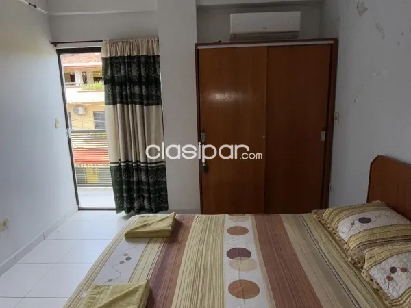 Vendo Edificio con Salón Comercial y Departamento en zona de Mercado 4 — foto 3