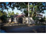 VENDO CASA CON DPTO INDEPENDIENTE EN LAMBARE