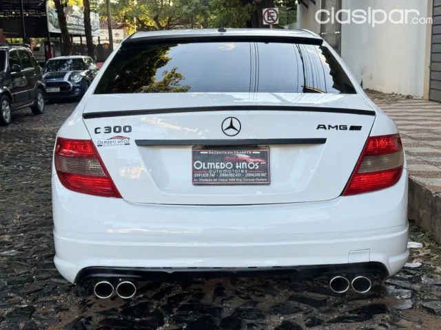 Mercedes-Benz C300 2010 — foto 6