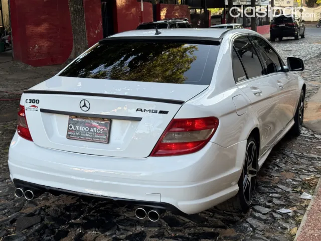 Mercedes-Benz C300 2010 — foto 8