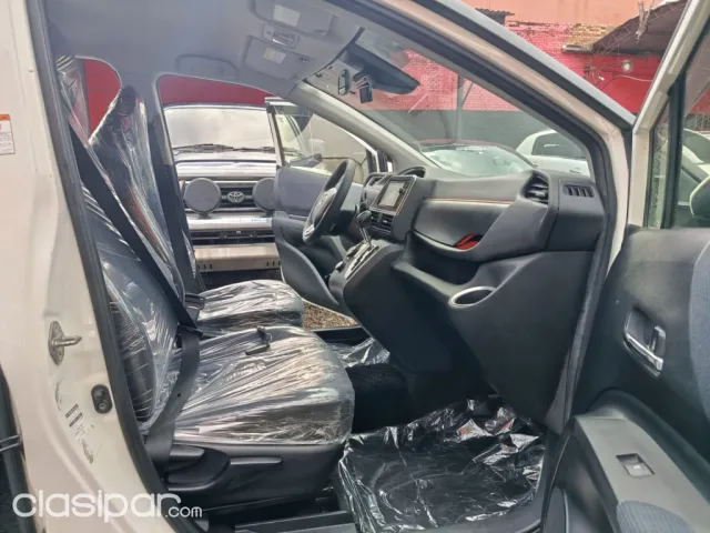 Toyota Sienta 2015 — foto 5
