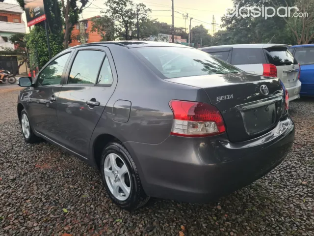 Toyota Belta 2011 — foto 6