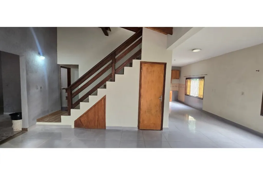 VENDO CASA EN LAMBARÉ BARRIO SAN ISIDRO!! — foto 3