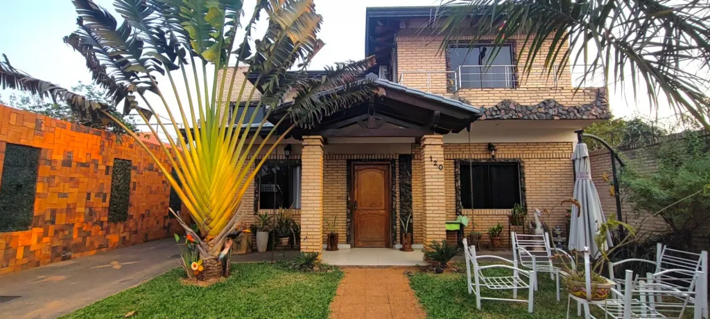 Vendo imponente Casa en San Lorenzo — foto 3